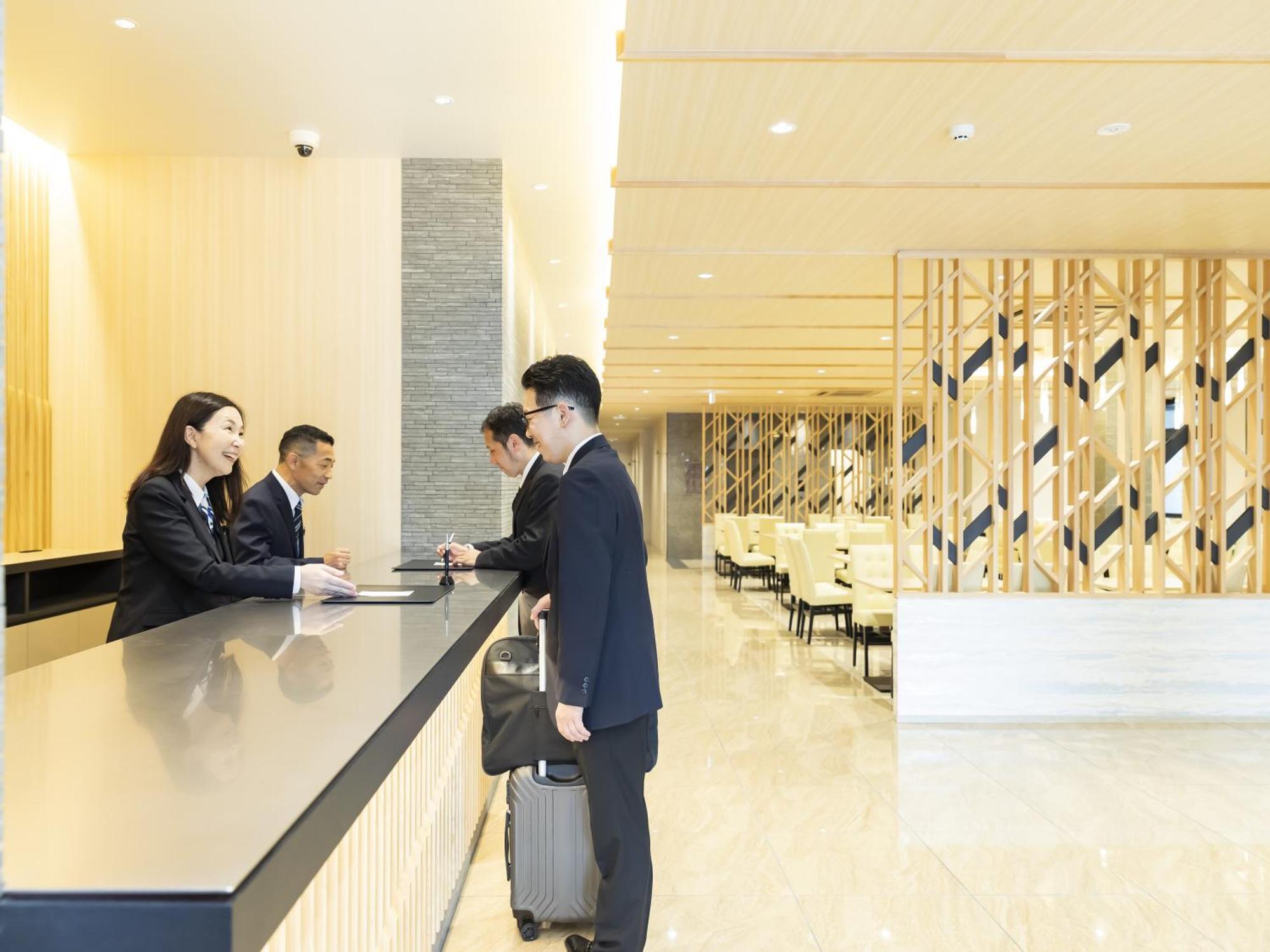 Kyoto Plaza Hotel Kintetsu Jujo Bagian luar foto